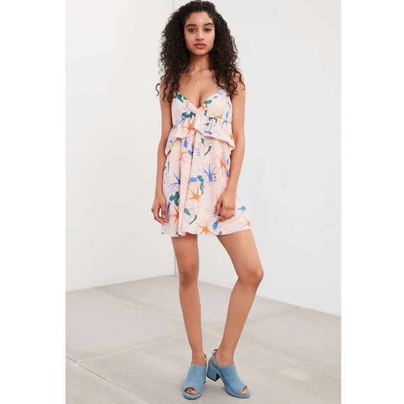 Urban Outfitters Dresses & Skirts - Alice + Urban Outfitters // Heaven Ruffle Dress🌛